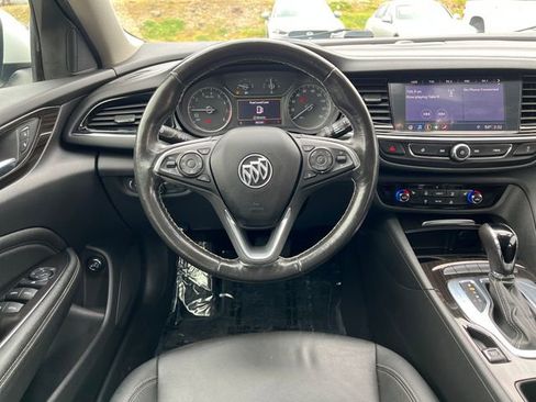 Used 2019 Buick Regal Essence w/ Driver Confidence Package I image 12