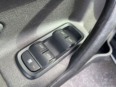 Used 2017 Ford Fiesta SE image 24