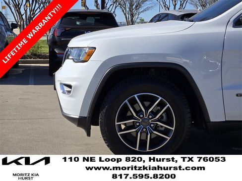 Used 2019 Jeep Grand Cherokee Limited image 14