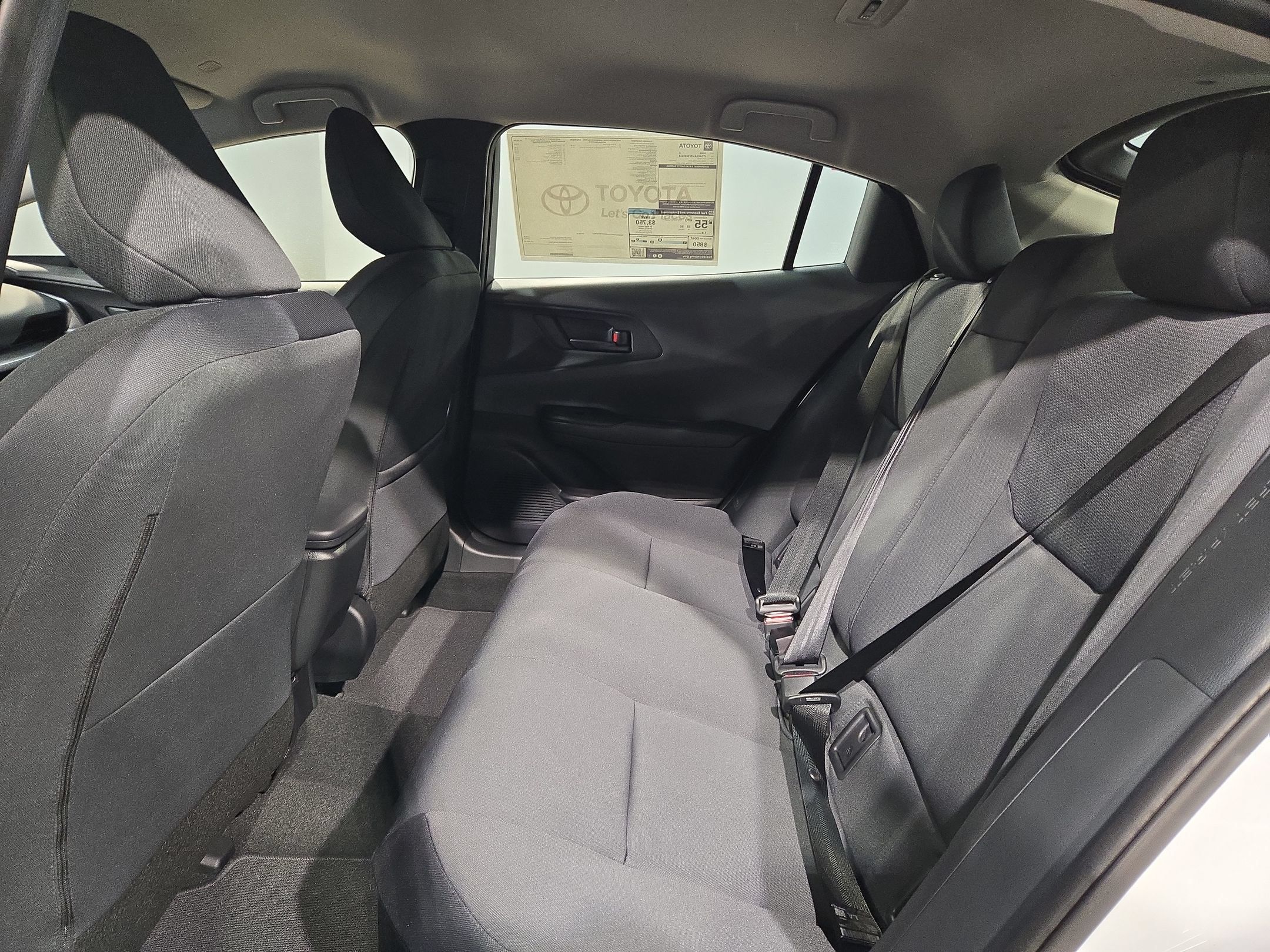 New 2027 Toyota Prius LE FWD image 23