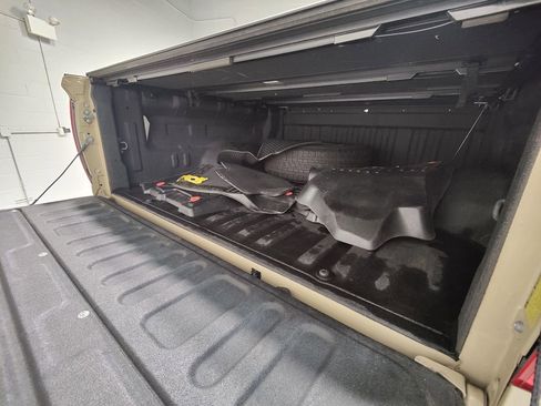 Used 2020 Toyota Tundra SR5 w/ SR5 Upgrade Package image 9