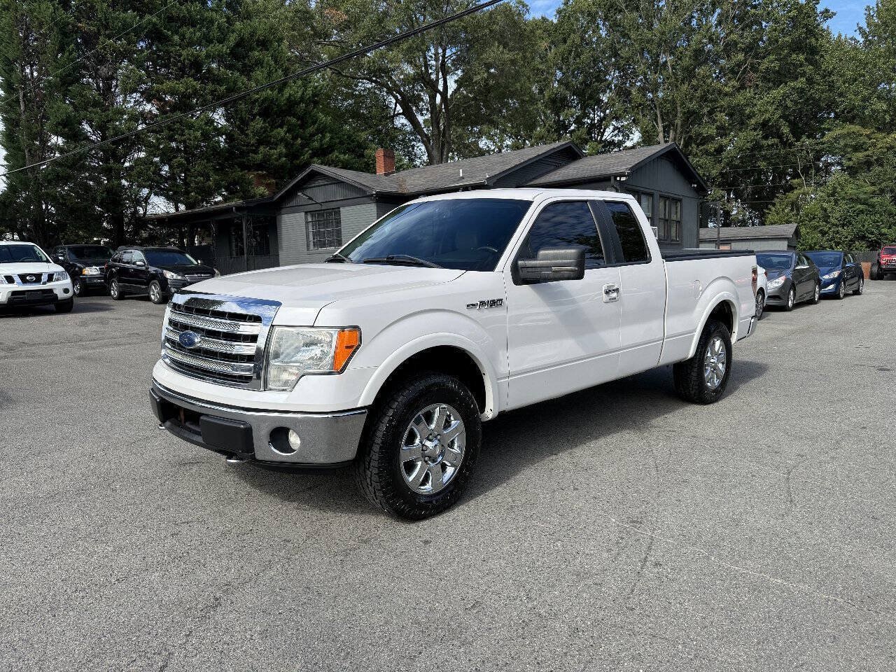 Used 2013 Ford F150 Lariat w/ Lariat Chrome Pkg AWD/4WD image 2