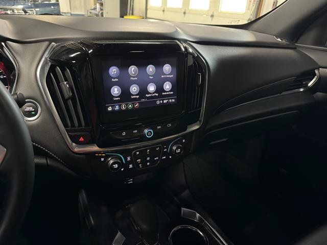 Used 2023 Chevrolet Traverse Premier w/ Redline Edition AWD/4WD image 17