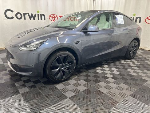 Used 2020 Tesla Model Y Long Range image 4