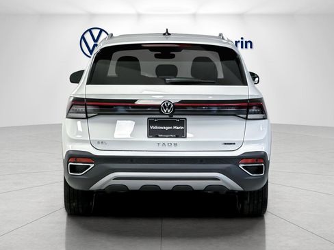 New 2026 Volkswagen Taos SEL image 4