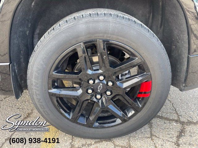 Used 2023 Chevrolet Traverse Premier w/ Redline Edition AWD/4WD image 11