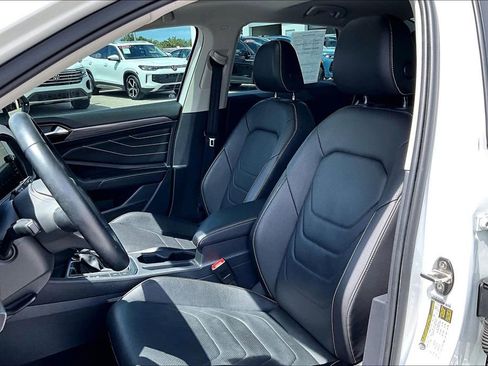 Certified 2022 Volkswagen Jetta SEL FWD image 21