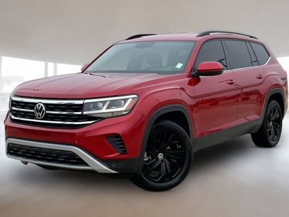 Used 2022 Volkswagen Atlas SE w/ Black Wheel Package