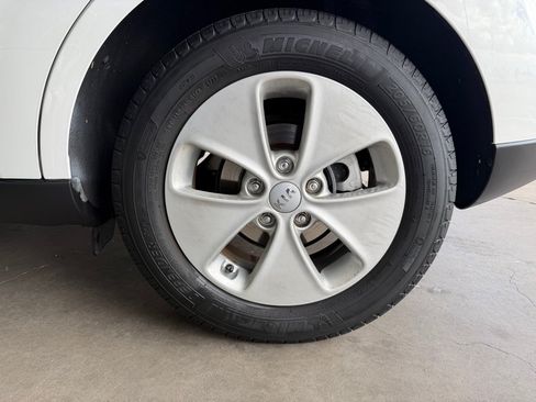 Used 2016 Kia Soul FWD image 54