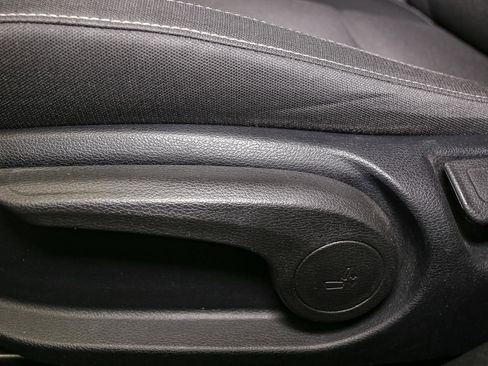 Used 2023 Kia Forte LXS image 39