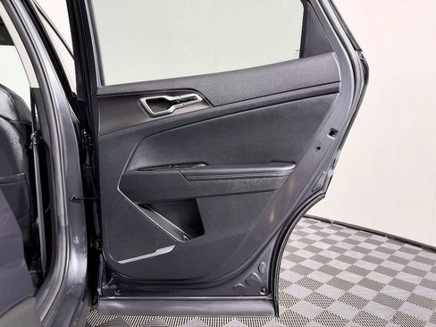 Used 2023 Kia Sportage EX AWD/4WD image 38