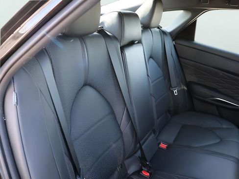 Used 2021 Toyota Avalon Limited w/ Advanced Safety Package FWD image 14