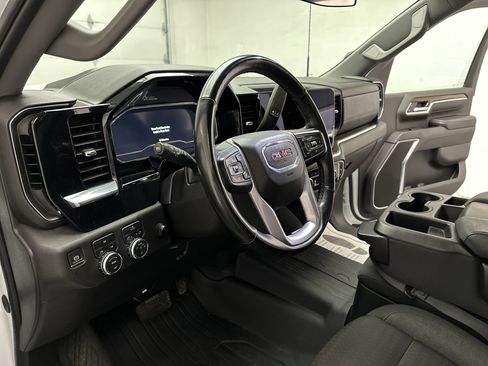 Used 2024 GMC Sierra 3500 SLE w/ SLE Value Package AWD/4WD image 19