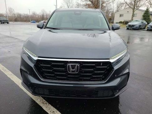 Used 2024 Honda CR-V EX image 2
