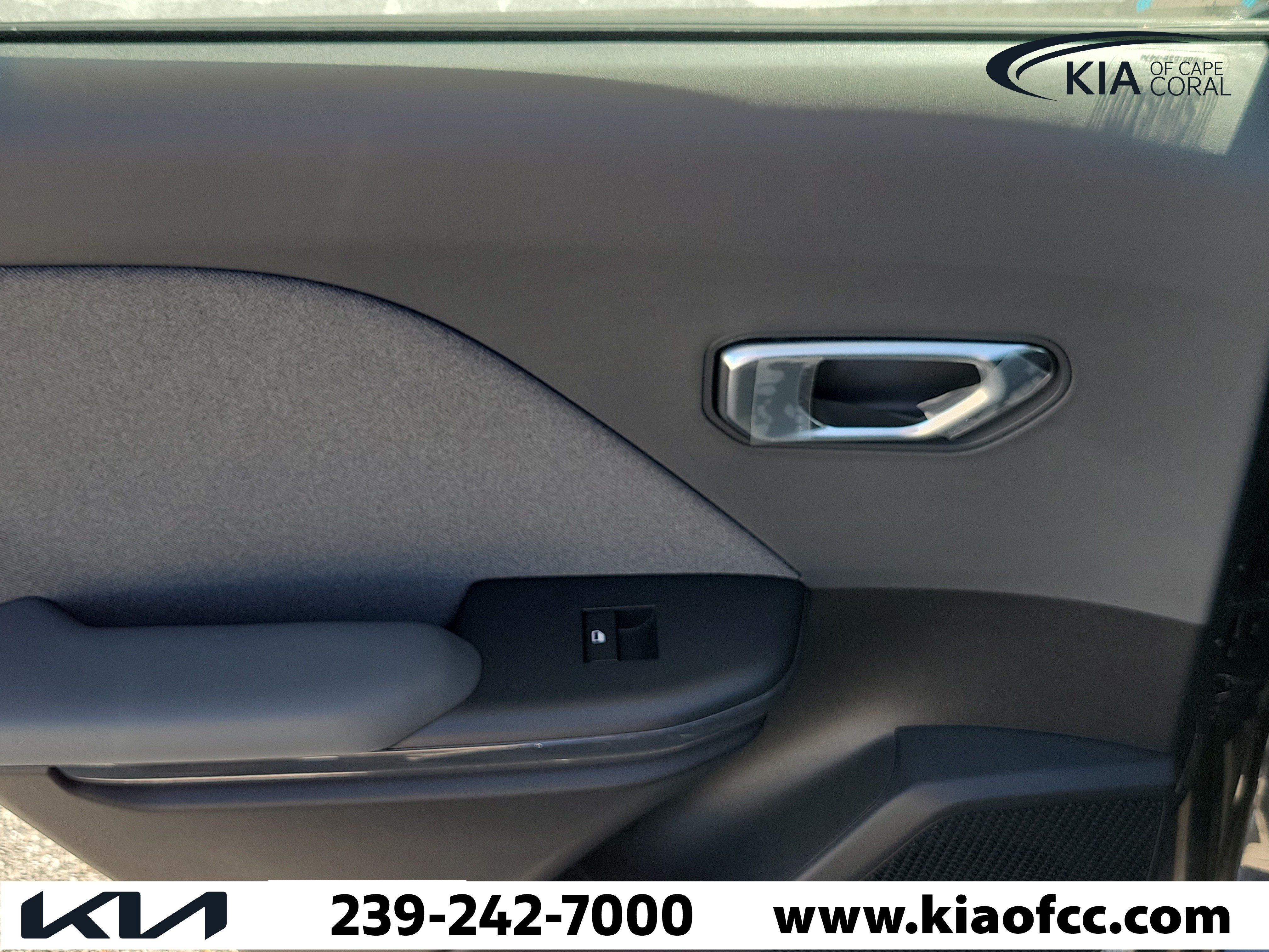 New 2025 Kia K4 EX FWD image 14