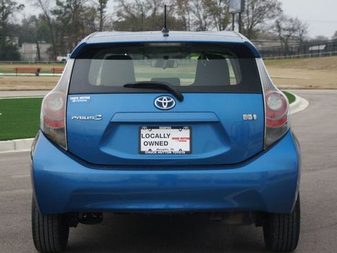 Used 2012 Toyota Prius C One image 3