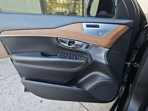 Used 2016 Volvo XC90 T8 Inscription AWD/4WD image 26