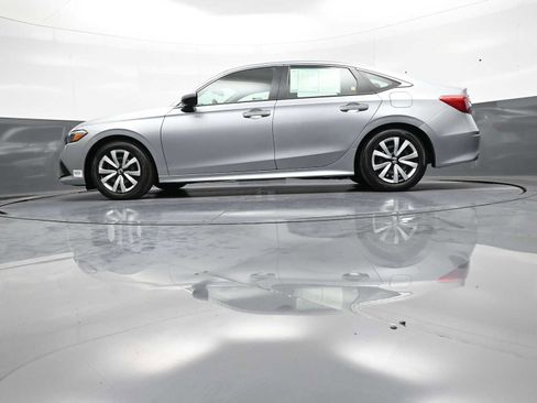 Used 2024 Honda Civic LX image 32