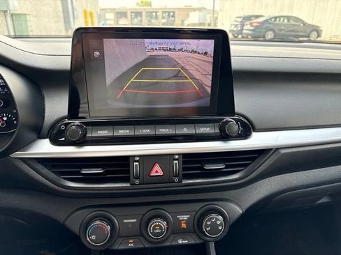Certified 2023 Kia Forte LXS FWD image 15