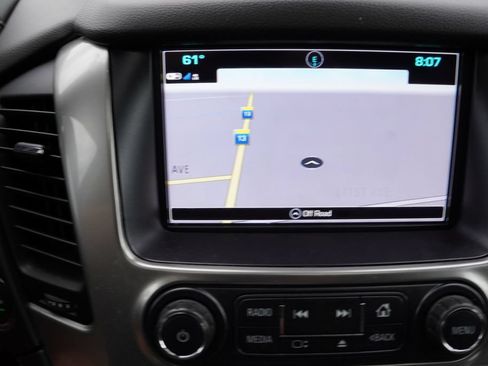 Used 2020 Chevrolet Suburban Premier AWD/4WD image 8