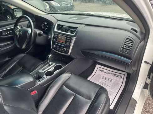 Used 2016 Nissan Altima 2.5 SL FWD image 13