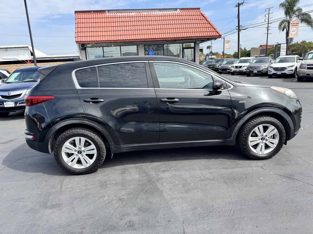 Used 2018 Kia Sportage LX AWD/4WD image 6