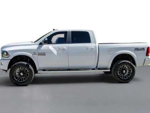 Used 2018 RAM 2500 Laramie w/ Sport Appearance Group AWD/4WD image 9