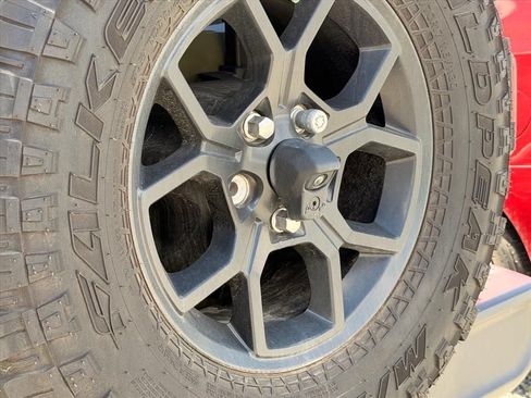 Used 2025 Jeep Wrangler Unlimited Sport AWD/4WD image 15
