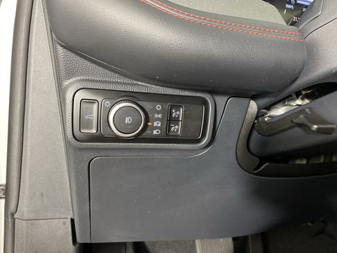 Used 2025 Ford Explorer ST-Line AWD/4WD image 24
