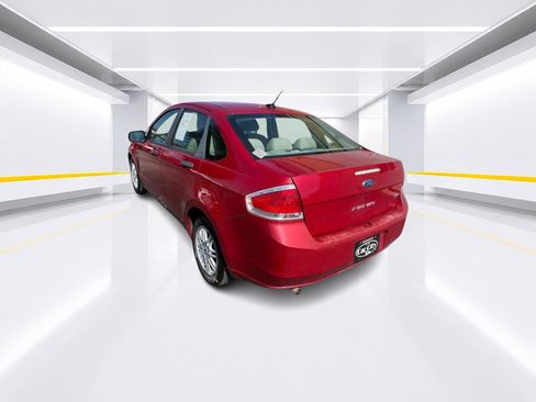 Used 2009 Ford Focus SE FWD image 5