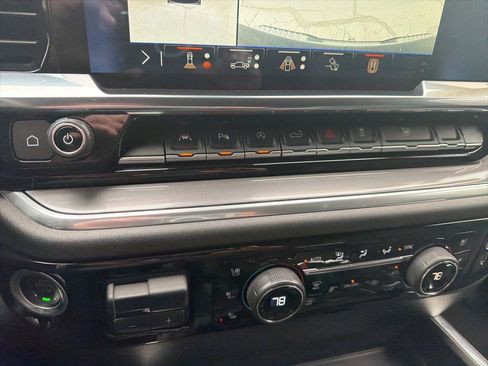 Certified 2025 Chevrolet Silverado 1500 High Country image 24