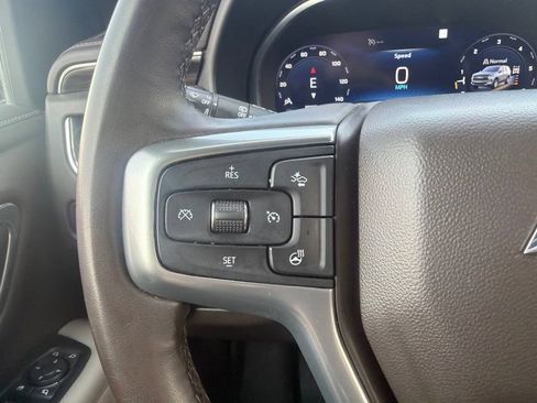 Certified 2023 Chevrolet Suburban Z71 w/ Z71 Off-Road Package AWD/4WD image 10