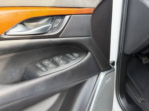 Used 2020 Cadillac Escalade ESV Luxury image 13