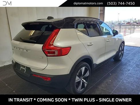 Used 2022 Volvo XC40 P8 Recharge Plus AWD/4WD image 4