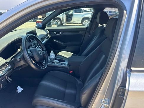 Used 2023 Honda Civic Sport image 9