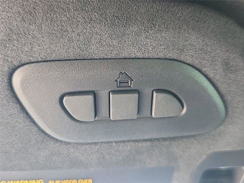 Used 2024 Chevrolet Corvette Stingray Premium Conv w/ Z51 Performance Package image 18