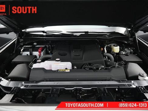 New 2026 Toyota Tundra Platinum AWD/4WD image 40