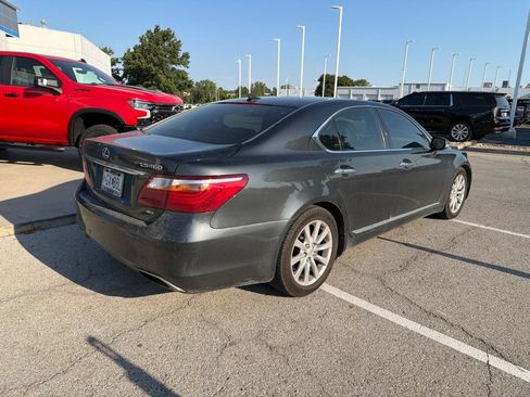 Used 2011 Lexus LS 460 AWD w/ Comfort Pkg image 3