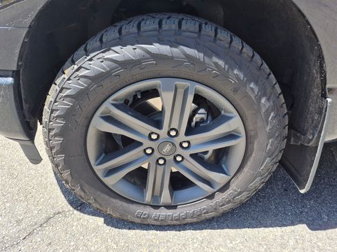 Used 2023 Ford F150 Lariat w/ Equipment Group 502A High AWD/4WD image 15