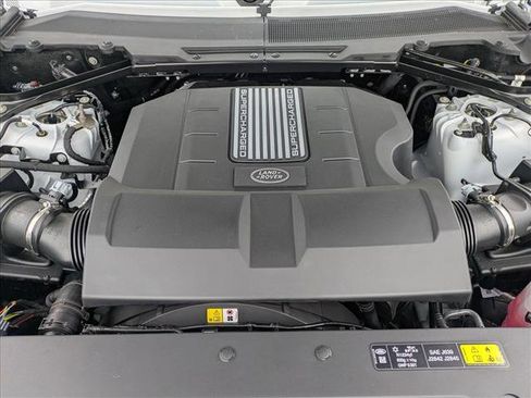 New 2025 Land Rover Defender 90 V8 image 18