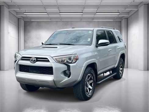 Used 2020 Toyota 4Runner TRD Off-Road Premium w/ Moonroof Package AWD/4WD image 7