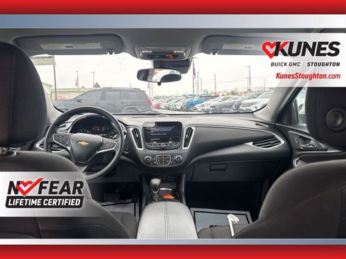 Used 2024 Chevrolet Malibu LT image 33