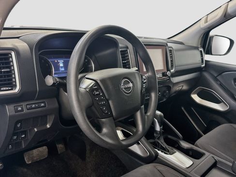 Used 2022 Nissan Frontier SV w/ Technology Package AWD/4WD image 18
