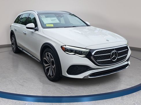 New 2026 Mercedes-Benz E 450 4MATIC All-Terrain Wagon image 3