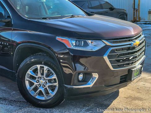Certified 2020 Chevrolet Traverse LT image 2