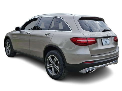 Used 2019 Mercedes-Benz GLC 300 4MATIC image 4