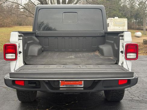 Used 2020 Jeep Gladiator Sport w/ Auxiliary Switch Group AWD/4WD image 7