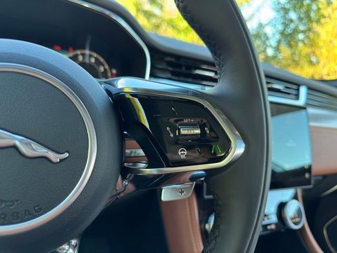 New 2026 Jaguar F-PACE R-Dynamic S image 28