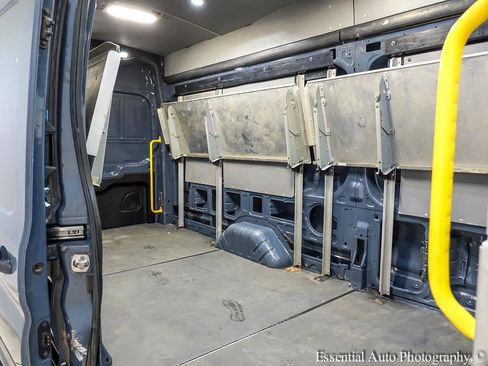 Used 2020 Ford Transit 250 148 High Roof Extended image 18