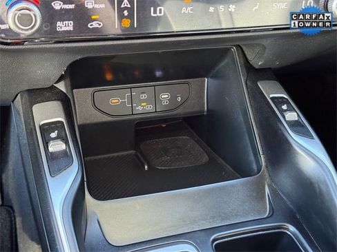 Used 2024 Kia Sorento EX w/ Panoramic Sunroof Package image 25